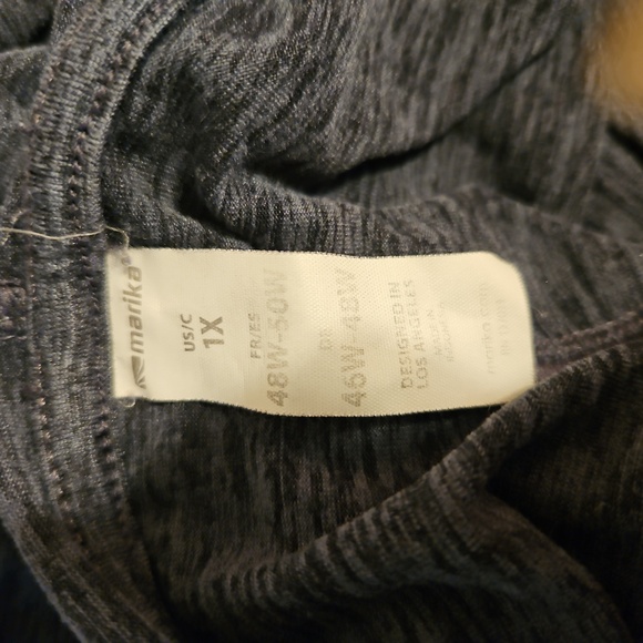 Marika 1X Soft Gray Hooded Long Sleeve Top - Picture 9 of 9